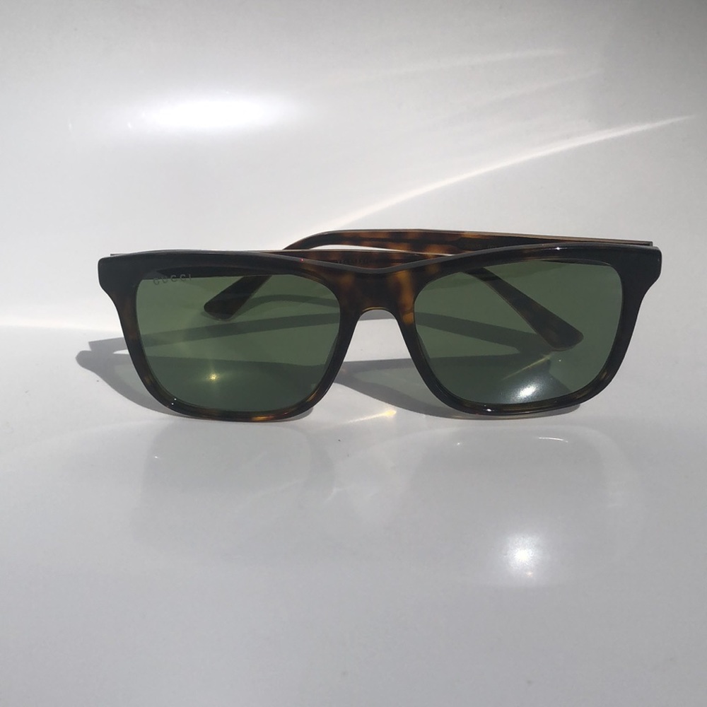 Gucci Sunglasses - Picture 5 of 6